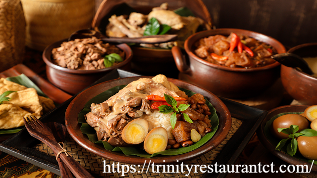 Kuliner Tengah Hari Paling Menggugah Selera